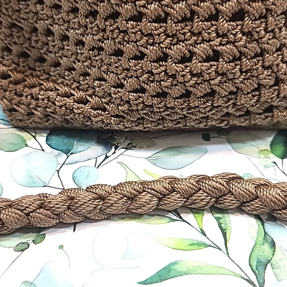 Luxy crocheted braided strap bag